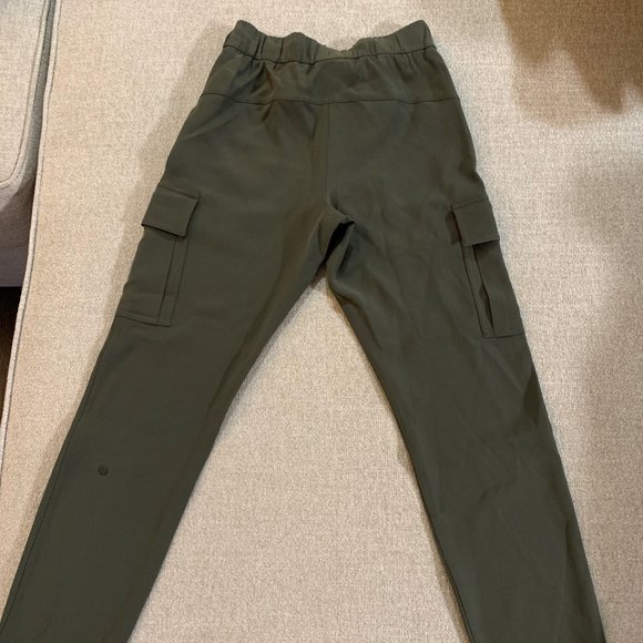 LuluLemon Women's Move Lightly Cargo Pant - Picture 2 of 4
